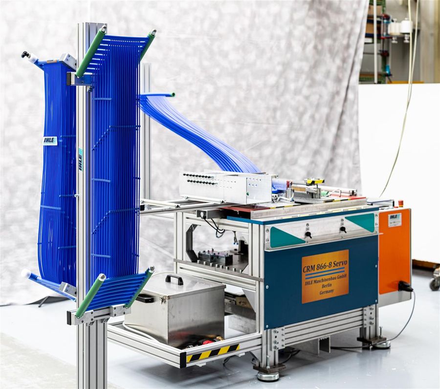 IHLE CRM 866-8 Servo Produktionsmaschine für HPCP Klimamatten